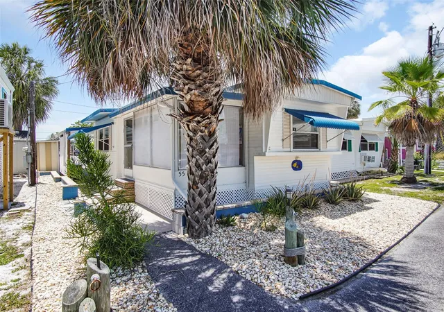 Photo 2 of Manufactured home for sale at 800 Chesapeake Dr #55, Tarpon Springs, FL 34689 | MLS# TB8510565 | Listing updated on 2026-09-13