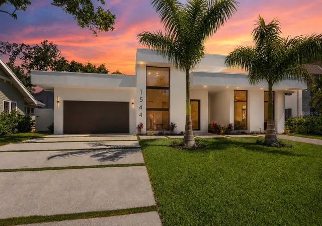 Single family home for sale at 1544 3rd Avenue W, Bradenton, FL 34205 | MLS# A4694296 | Listing updated on 2026-09-12