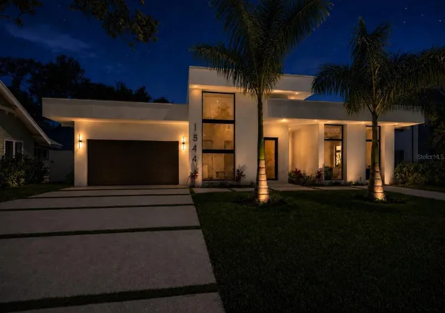 Photo 1 of Single family home for sale at 1544 3rd Avenue W, Bradenton, FL 34205 | MLS# A4694296 | Listing updated on 2026-09-12