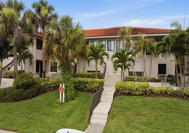 Photo 2 of Condo for sale at 1802 Mariner Dr E #25, Tarpon Springs, FL 34689 | MLS# TB8510783 | Listing updated on 2026-09-11
