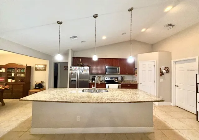 Photo 4 of Single family home for sale at 9670 SW 42nd Avenue, Ocala, FL 34476 | MLS# OM725118 | Listing updated on 2026-09-15