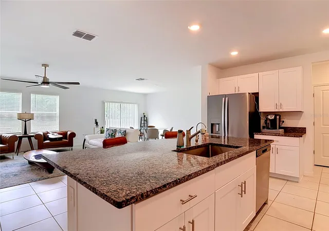 Photo 3 of Single family home for sale at 1633 Red Loop, Lakeland, FL 33801 | MLS# O6409707 | Listing updated on 2026-10-03