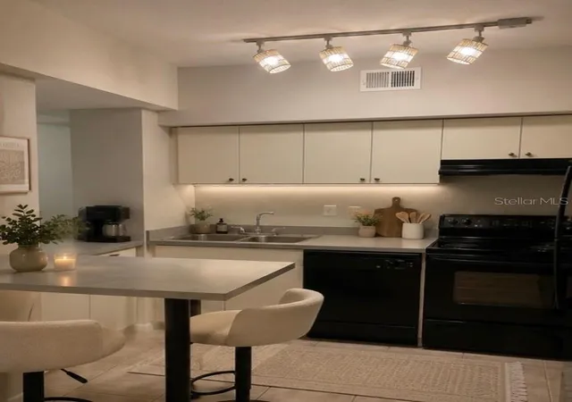 Photo 1 of Condo for sale at 2411 W Horatio St #538, Tampa, FL 33609 | MLS# TB8510933 | Listing updated on 2026-10-06