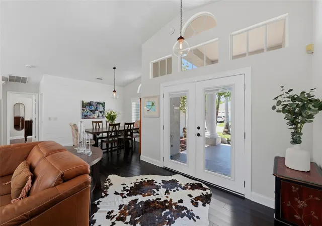 Photo 3 of Single family home for sale at 631 De Soto Dr, Saint Petersburg, FL 33715 | MLS# TB8511025 | Listing updated on 2026-10-10
