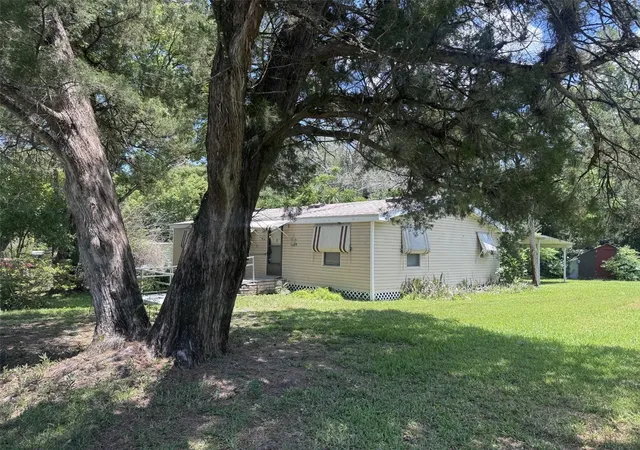 Photo 3 of Manufactured home for sale at 20050 Ruth St, Brooksville, FL 34601 | MLS# TB8511052 | Listing updated on 2026-09-25