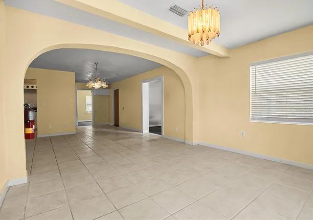 Photo 3 of Single family home for sale at 844 Chamberlain Blvd, Wauchula, FL 33873 | MLS# S5150407 | Listing updated on 2026-09-11