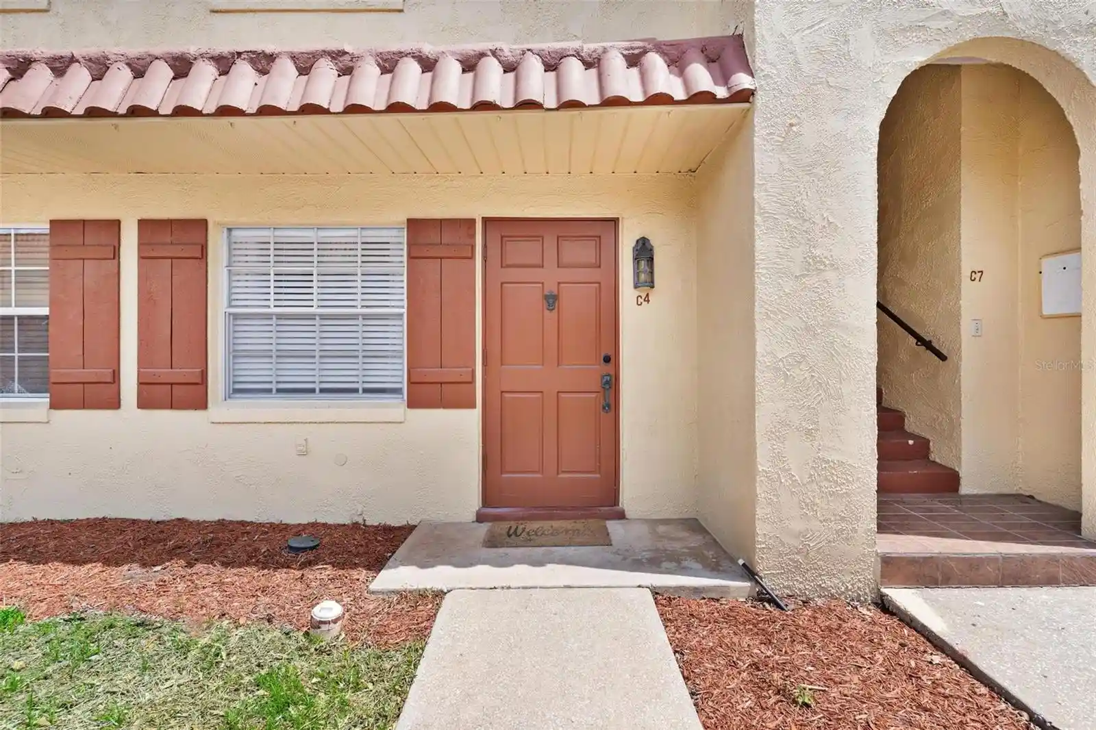 Listing Photo 2 - Condo for sale in 1112 W Main St located at 1112 W Main St, Leesburg, FL 34748 - Unit #C4