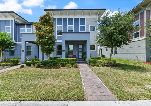 Photo 2 of Townhouse for sale at 7043 Carrickbend Ln, Orlando, FL 32819 | MLS# O6410150 | Listing updated on 2026-09-23