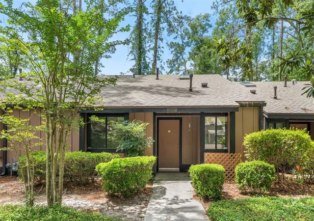 Townhouse for sale at 2355 NW 45th Lane, GAINESVILLE, FL 32605 | MLS# GC540549