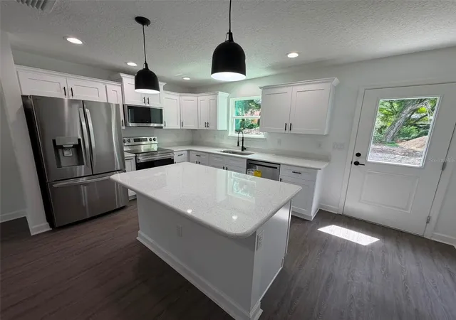 Photo 2 of Single family home for sale at 13953 Southeast 51st Ct, Summerfield, FL 34491 | MLS# OM725249 | Listing updated on 2026-09-15