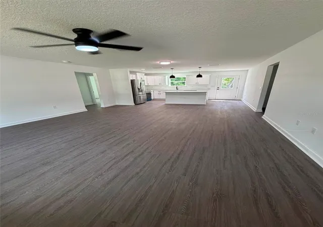 Photo 3 of Single family home for sale at 13953 Southeast 51st Ct, Summerfield, FL 34491 | MLS# OM725249 | Listing updated on 2026-09-15