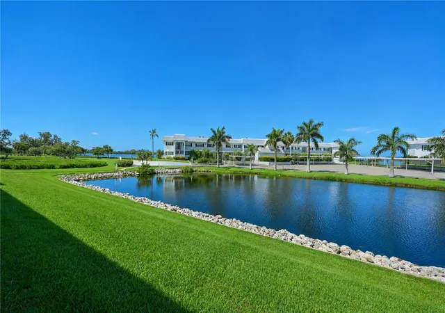 Photo 3 of Condo for sale at 4809 Independence Dr, Bradenton, FL 34210 | MLS# A4694682 | Listing updated on 2026-10-06