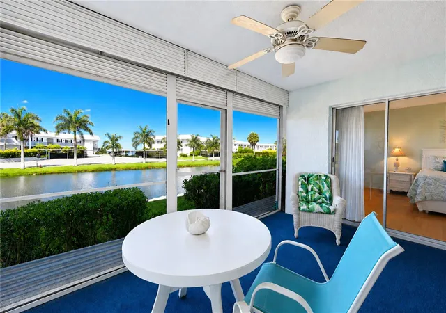 Listing Photo 5 - Condo for sale in building located at 4809 Independence Dr, BRADENTON, FL 34210