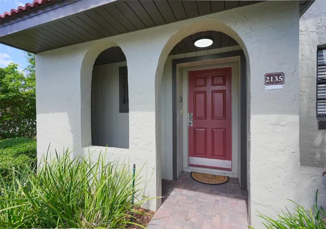 Photo 2 of Townhouse for sale at 2135 Water Mania Ct, Kissimmee, FL 34746 | MLS# O6410366 | Listing updated on 2026-09-14