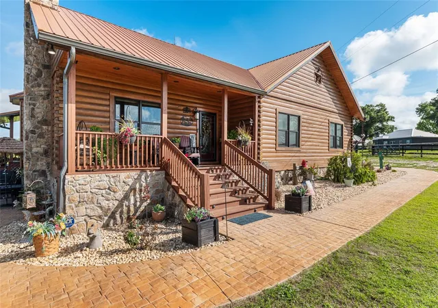 Photo 2 of Single family home for sale at 2009 Sw 20th Street, Bell, FL 32619 | MLS# W7886036 | Listing updated on 2026-09-15