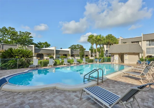 Photo 3 of Condo for sale at 8703 Bardmoor Blvd #303, Seminole, FL 33777 | MLS# R4911318 | Listing updated on 2026-09-12