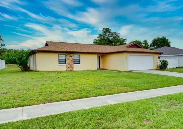 Photo 2 of Single family home for sale at 378 Buttonwood Dr, Kissimmee, FL 34743 | MLS# O6410901 | Listing updated on 2026-09-12