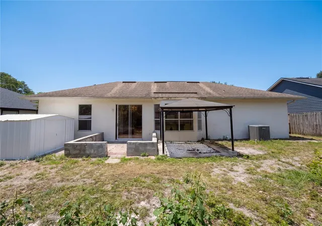 Photo 4 of Sale Pending at 5263 Clarion Oaks Dr, Orlando, FL 32808 | MLS# O6410930 | Listing updated on 2026-09-14