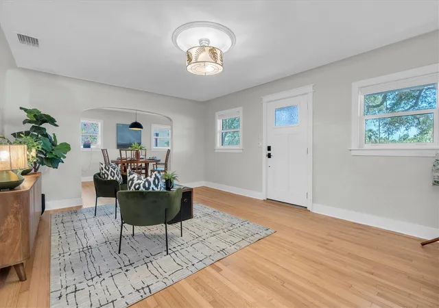 Photo 3 of Single family home for sale at 6921 Mango Ave S, Saint Petersburg, FL 33707 | MLS# TB8512434 | Listing updated on 2026-10-21