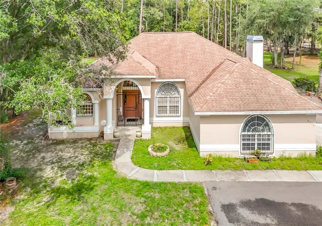 Photo 4 of Sale Pending at 8338 Handcart Rd, Wesley Chapel, FL 33545 | MLS# L4962229 | Listing updated on 2026-09-29