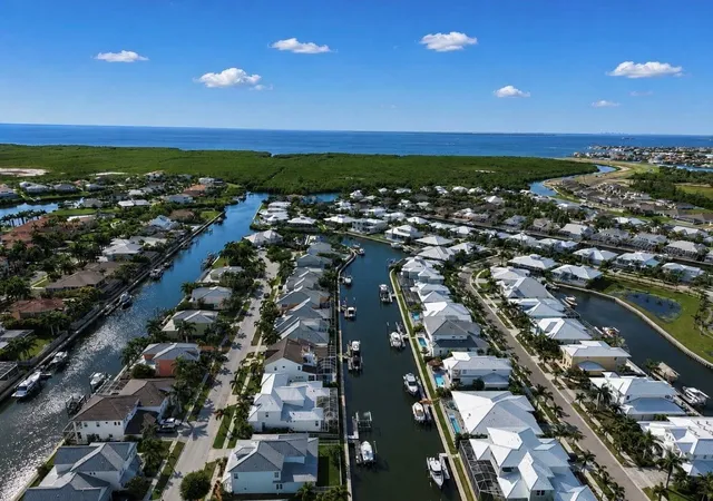 Photo 2 of Single family home for sale at 611 Mirabay Blvd, Apollo Beach, FL 33572 | MLS# TB8512664 | Listing updated on 2026-09-21