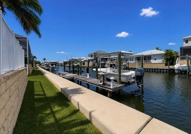 Photo 4 of Single family home for sale at 611 Mirabay Blvd, Apollo Beach, FL 33572 | MLS# TB8512664 | Listing updated on 2026-09-21