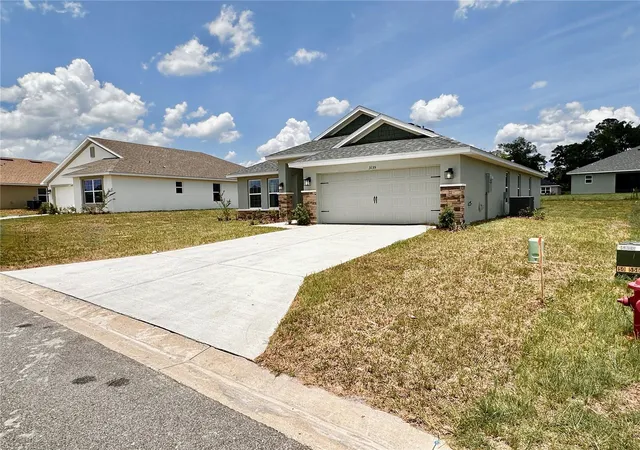 Photo 2 of Single family home for sale at 3135 Ne 45th Avenue, Ocala, FL 34470 | MLS# OM725480 | Listing updated on 2026-09-24
