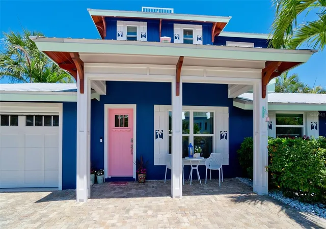 Photo 3 of Single family home for sale at 522 68th Street, Holmes Beach, FL 34217 | MLS# L4962247 | Listing updated on 2026-09-12