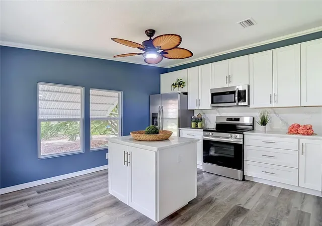 Photo 2 of Manufactured home for sale at 12331 Parkwood St, Hudson, FL 34669 | MLS# W7886149 | Listing updated on 2026-09-28