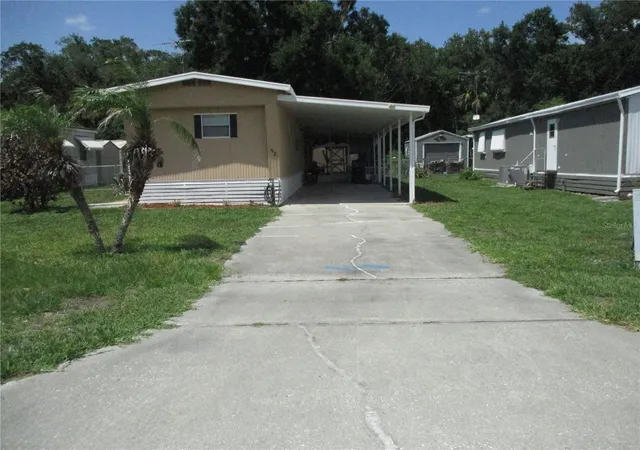 Manufactured home for sale at 92 Rosalie Oaks Blvd, LAKE WALES, FL 33898 | MLS# P4938829