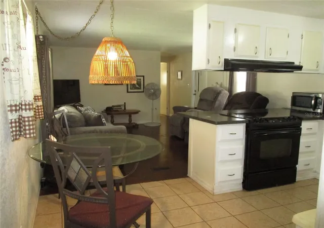 Photo 2 of Manufactured home for sale at 92 Rosalie Oaks Blvd, Lake Wales, FL 33898 | MLS# P4938829 | Listing updated on 2026-09-15