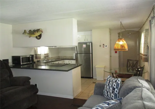 Photo 4 of Manufactured home for sale at 92 Rosalie Oaks Blvd, Lake Wales, FL 33898 | MLS# P4938829 | Listing updated on 2026-09-15