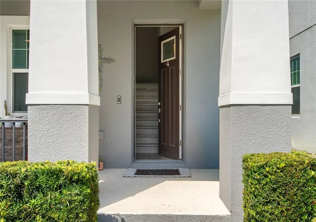 Photo 3 of Single family home for sale at 2241 White Feather Loop, Oakland, FL 34787 | MLS# O6411576 | Listing updated on 2026-09-15
