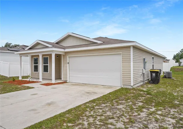 Photo 3 of Single family home for sale at 252 Fig Ct, Kissimmee, FL 34759 | MLS# O6411693 | Listing updated on 2026-10-21