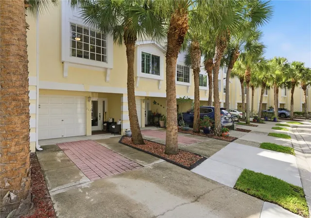 Photo 1 of Townhouse for sale at 117 Brent Cir, Oldsmar, FL 34677 | MLS# TB8513394 | Listing updated on 2026-09-26