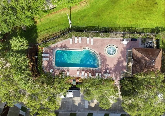 Photo 4 of Townhouse for sale at 117 Brent Cir, Oldsmar, FL 34677 | MLS# TB8513394 | Listing updated on 2026-09-26