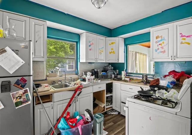 Photo 3 of Single family home for sale at 1022 W Marjorie St, Lakeland, FL 33815 | MLS# L4962301 | Listing updated on 2026-09-12