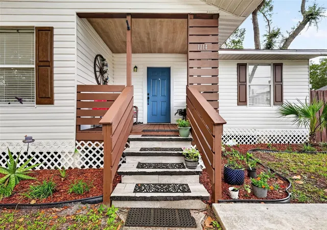 Photo 2 of Sale Pending at 1114 Pine Ave, Sanford, FL 32771 | MLS# O6412269 | Listing updated on 2026-09-14
