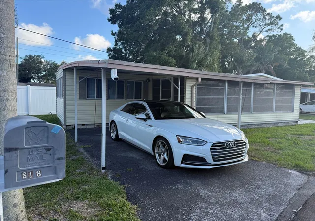Photo 3 of Manufactured home for sale at 12674 Seminole Blvd #S18, Largo, FL 33778 | MLS# TB8514198 | Listing updated on 2026-10-06
