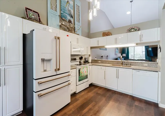Photo 2 of Townhouse for sale at 2976 Fieldbrook Pl, Clearwater, FL 33761 | MLS# TB8514235 | Listing updated on 2026-09-23