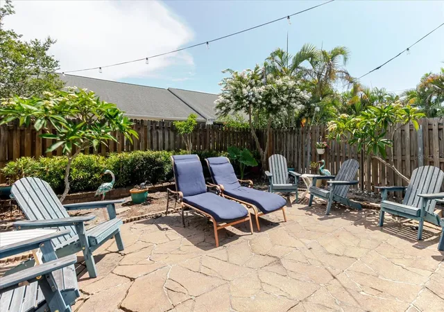 Photo 3 of Townhouse for sale at 2976 Fieldbrook Pl, Clearwater, FL 33761 | MLS# TB8514235 | Listing updated on 2026-09-23