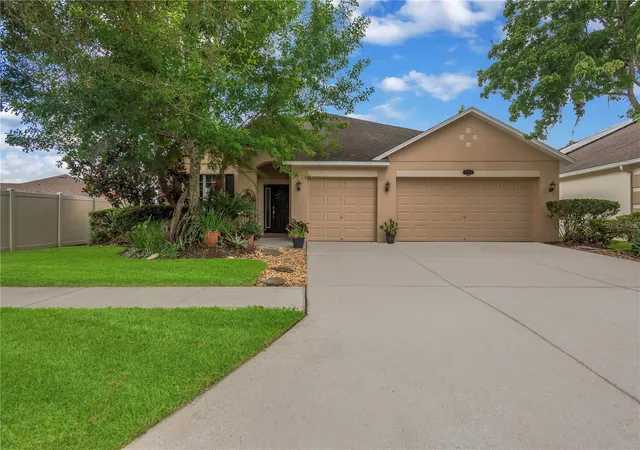 Photo 1 of Single family home for sale at 10859 Breaking Rocks Dr, Tampa, FL 33647 | MLS# TB8514335 | Listing updated on 2026-10-01