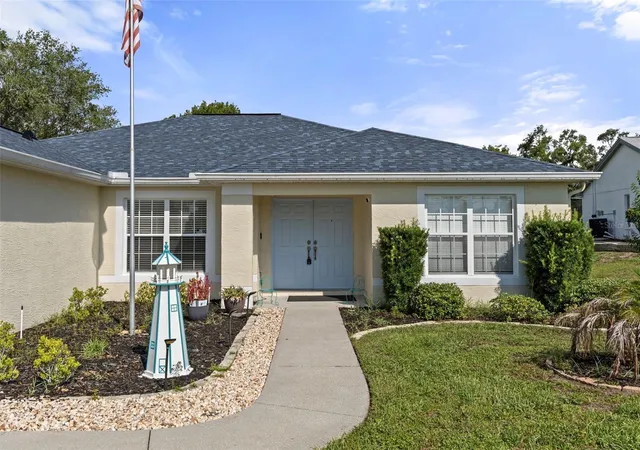 Photo 3 of Single family home for sale at 407 Montpelier Ct, Spring Hill, FL 34608 | MLS# W7886314 | Listing updated on 2026-10-08