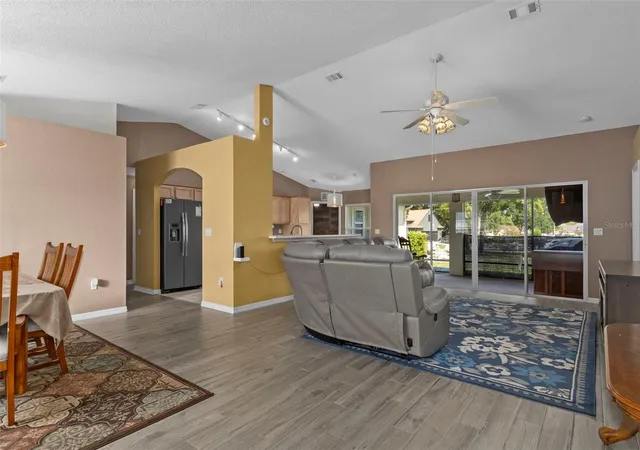 Photo 4 of Single family home for sale at 407 Montpelier Ct, Spring Hill, FL 34608 | MLS# W7886314 | Listing updated on 2026-10-08