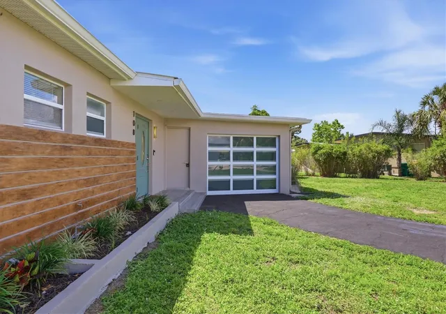 Photo 2 of Single family home for sale at 108 Buckeye Ave Nw, Port Charlotte, FL 33952 | MLS# D6147662 | Listing updated on 2026-10-06