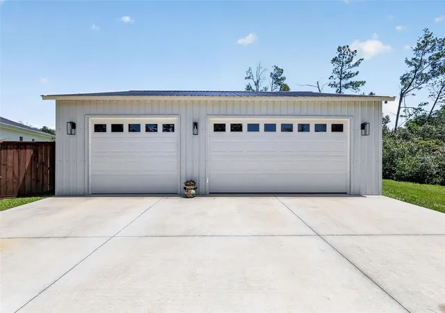 Photo 3 of Sale Pending at 30658 E Bluebell Ave, Eustis, FL 32736 | MLS# G5113176 | Listing updated on 2026-09-15