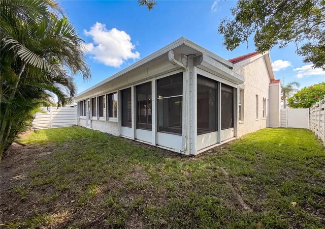 Listing Photo 5 - Condo for sale in building located at 4816 61st Ave Ter W, BRADENTON, FL 34210