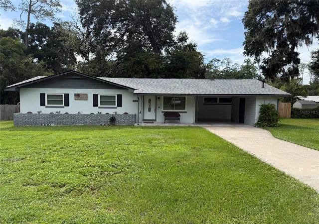 Photo 2 of Single family home for sale at 428 Ne 21st Terrace, Ocala, FL 34470 | MLS# OM725834 | Listing updated on 2026-09-13