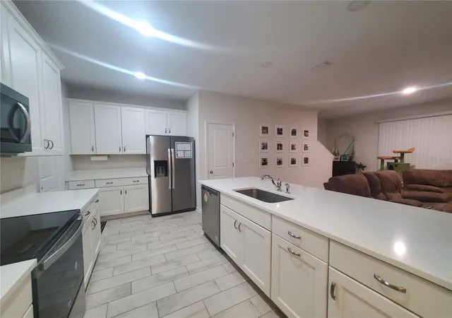 Photo 2 of Townhouse for sale at 10960 Brightleaf Ct, Riverview, FL 33569 | MLS# C7526856 | Listing updated on 2026-09-15