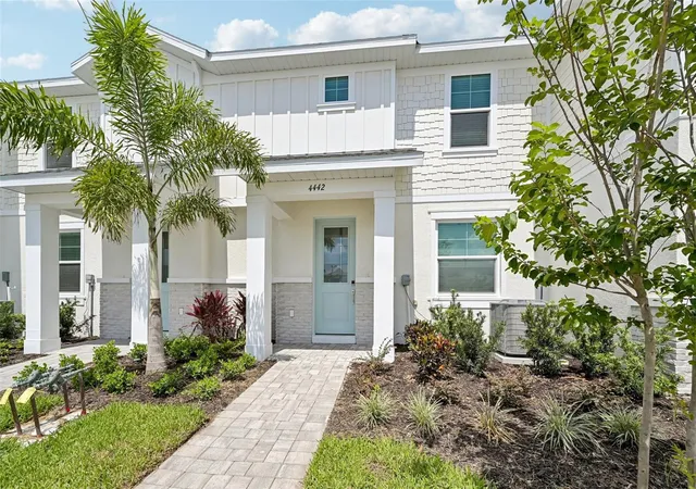 Photo 1 of Sale Pending at 4442 Sunset Garden St, Bradenton, FL 34210 | MLS# R4911367 | Listing updated on 2026-09-14